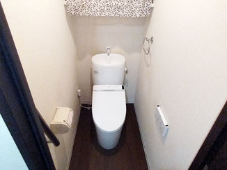 トイレリフォーム 便器が掃除しやすいフチレス形状の節水トイレ