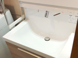 洗面リフォーム手の汚れを気にせず使えるタッチレス水栓の洗面台